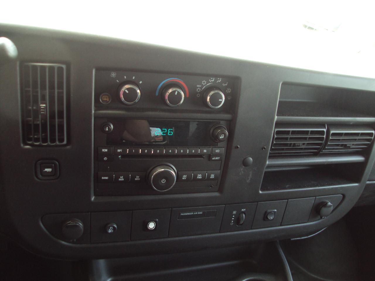 Chevrolet Express Cargo Van AWD 1500 135" 2013