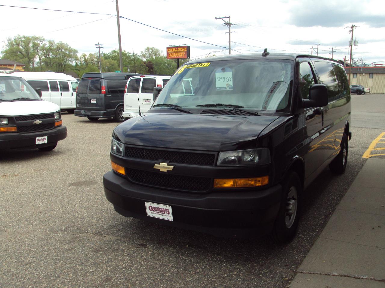 Chevrolet Express Cargo Van RWD 2500 135" 2018