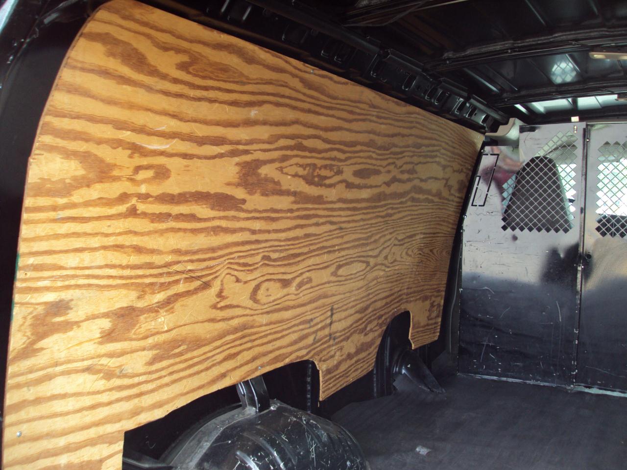 Chevrolet Express Cargo Van RWD 2500 135" 2018