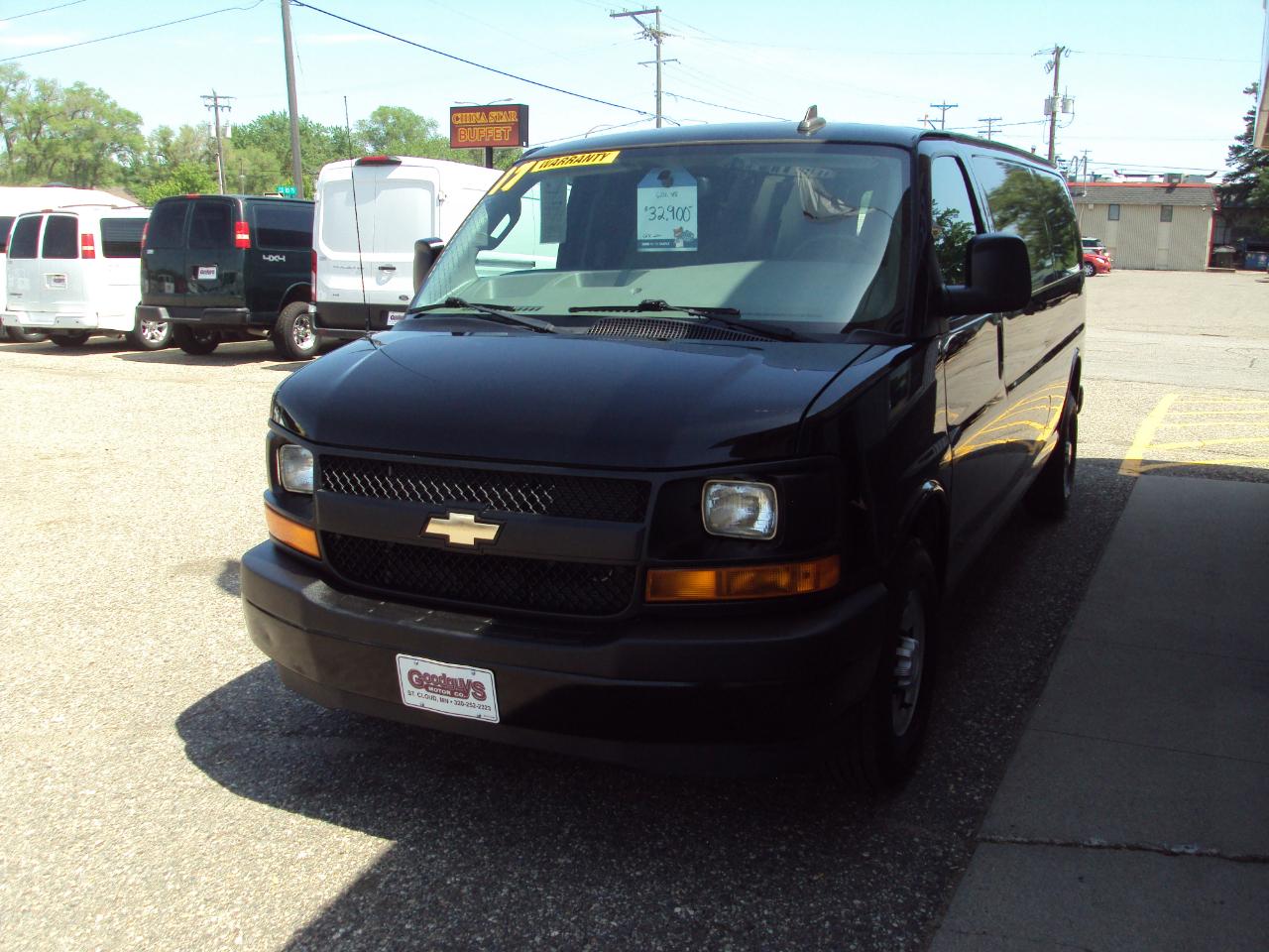Chevrolet Express Cargo Van RWD 3500 155" 2017