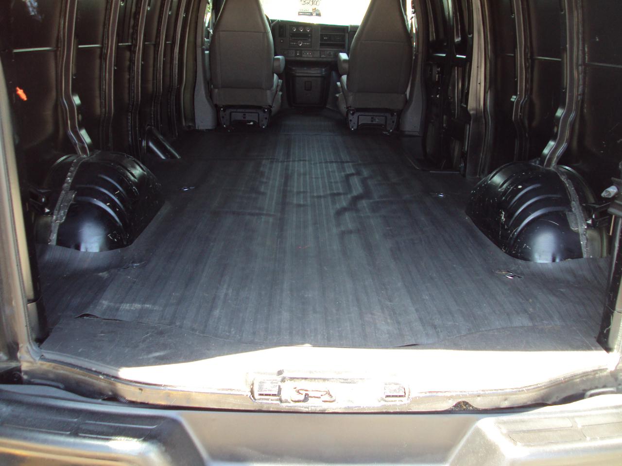 Chevrolet Express Cargo Van RWD 3500 155" 2017