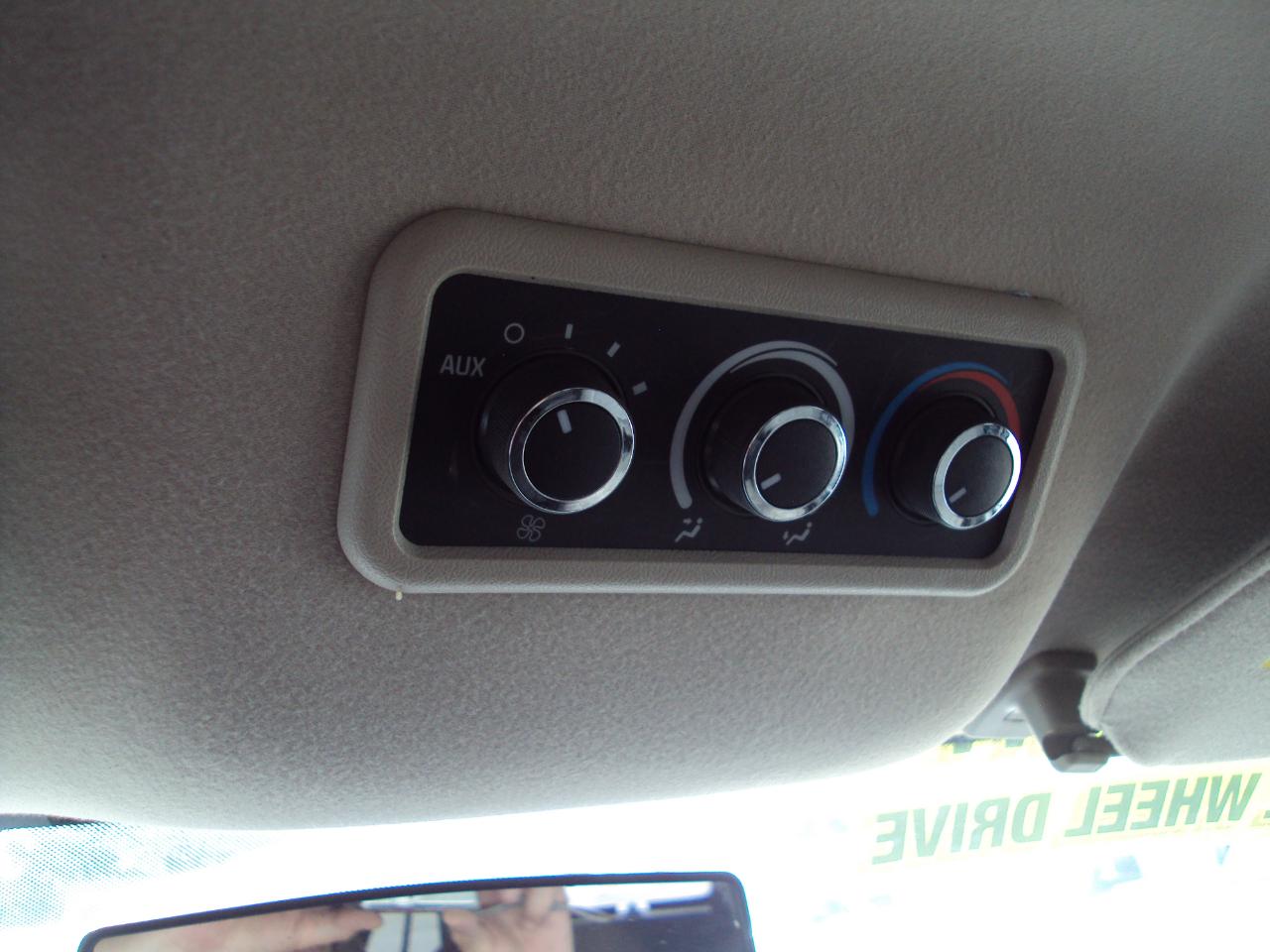 Chevrolet Express Passenger AWD 1500 135" LS 2014