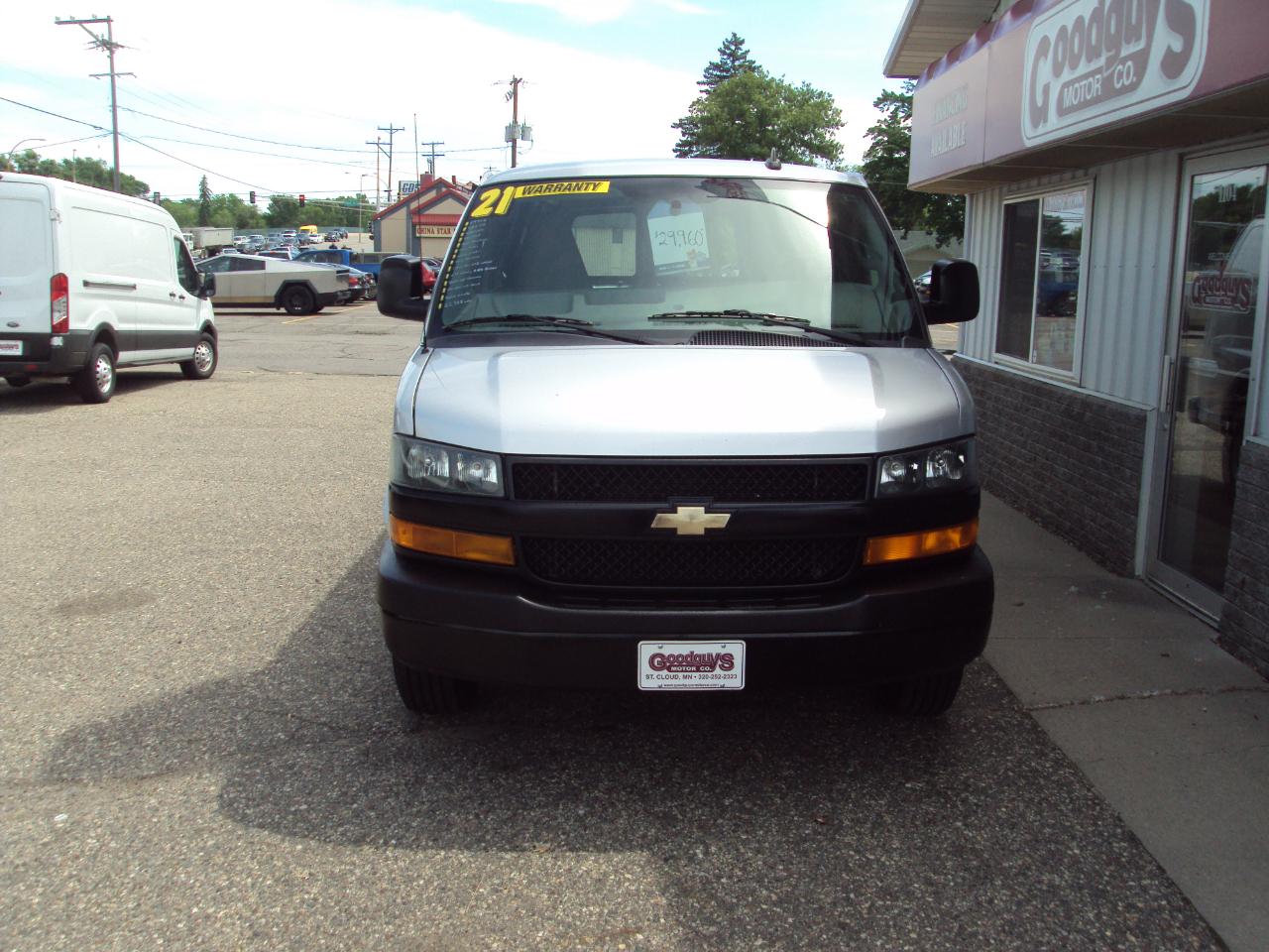 Chevrolet Express Cargo Van RWD 3500 155" 2021