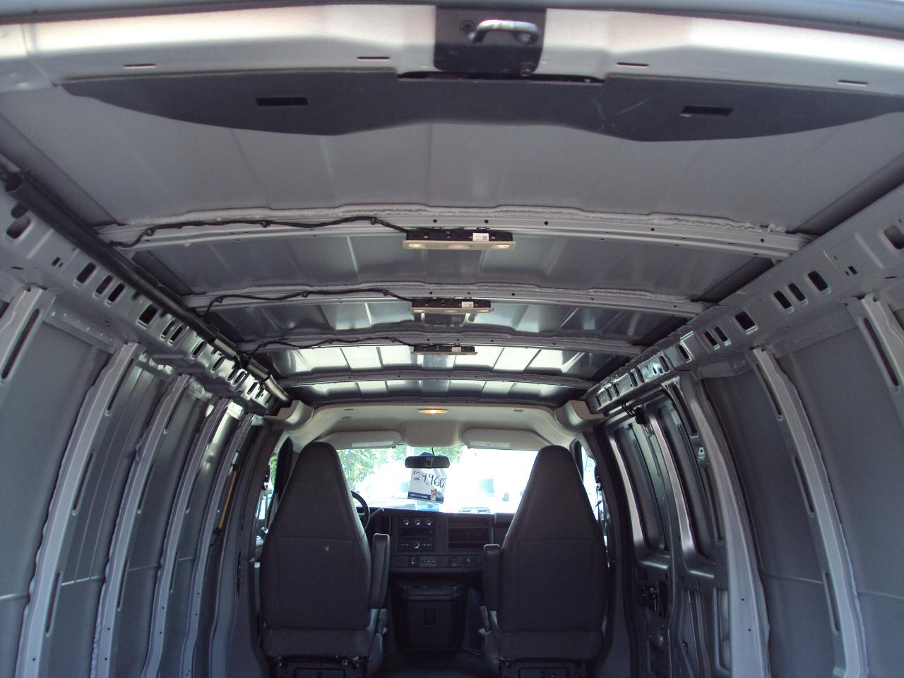 Chevrolet Express Cargo Van RWD 3500 155" 2021