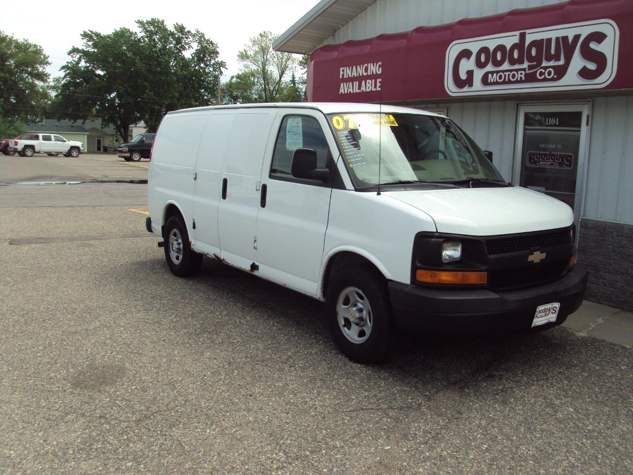 Chevrolet Express Cargo Van AWD 1500 135" 2007