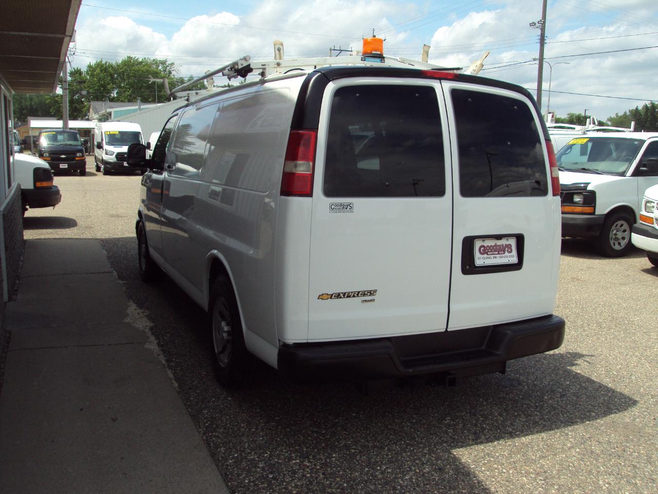 Chevrolet Express Cargo Van AWD 1500 135" 2014