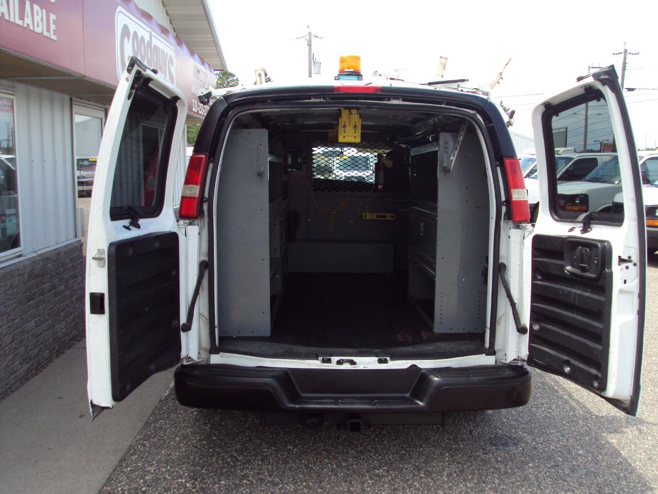 Chevrolet Express Cargo Van AWD 1500 135" 2014