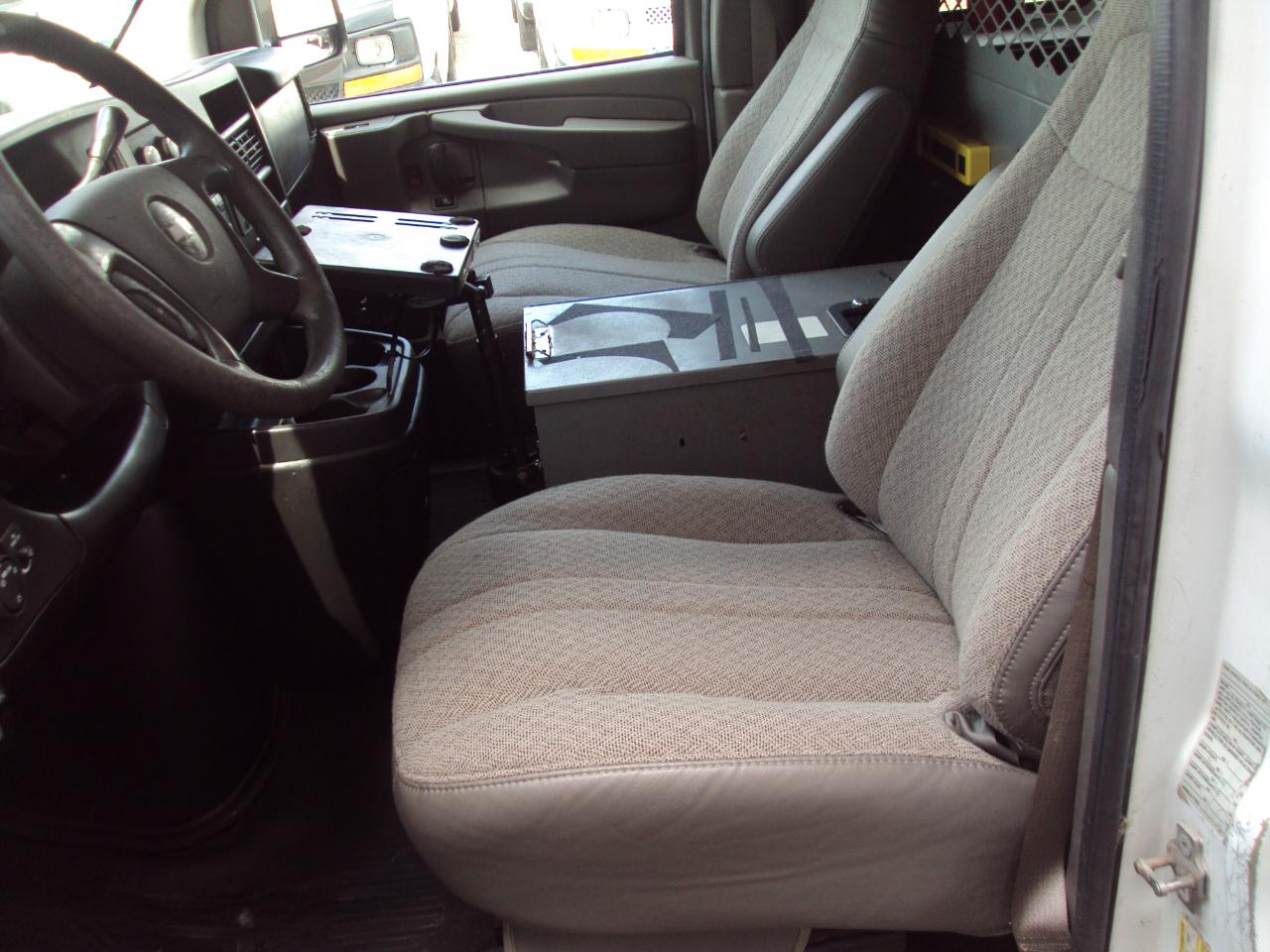 Chevrolet Express Cargo Van AWD 1500 135" 2014