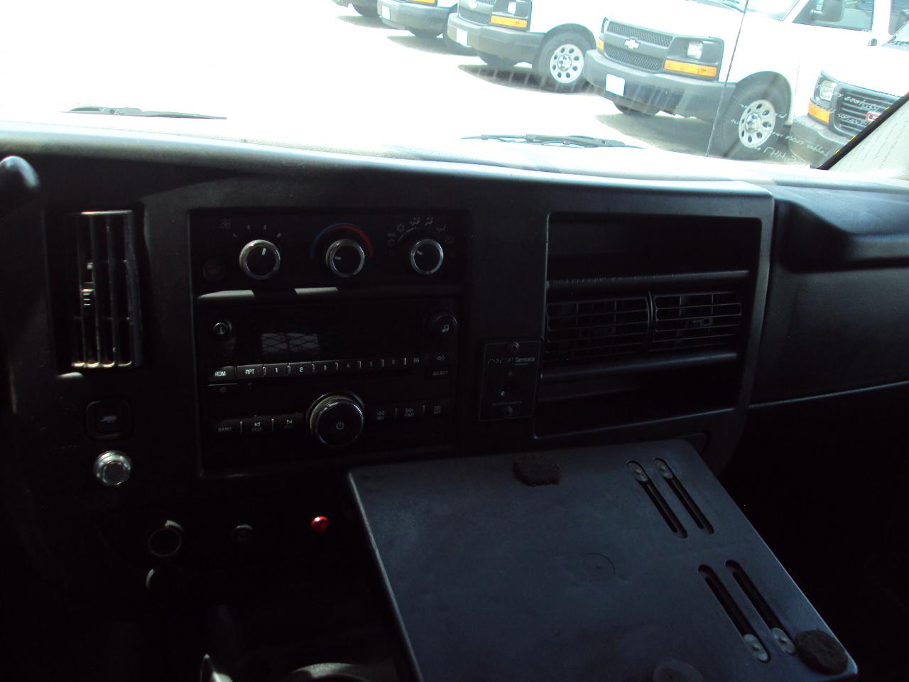 Chevrolet Express Cargo Van AWD 1500 135" 2014