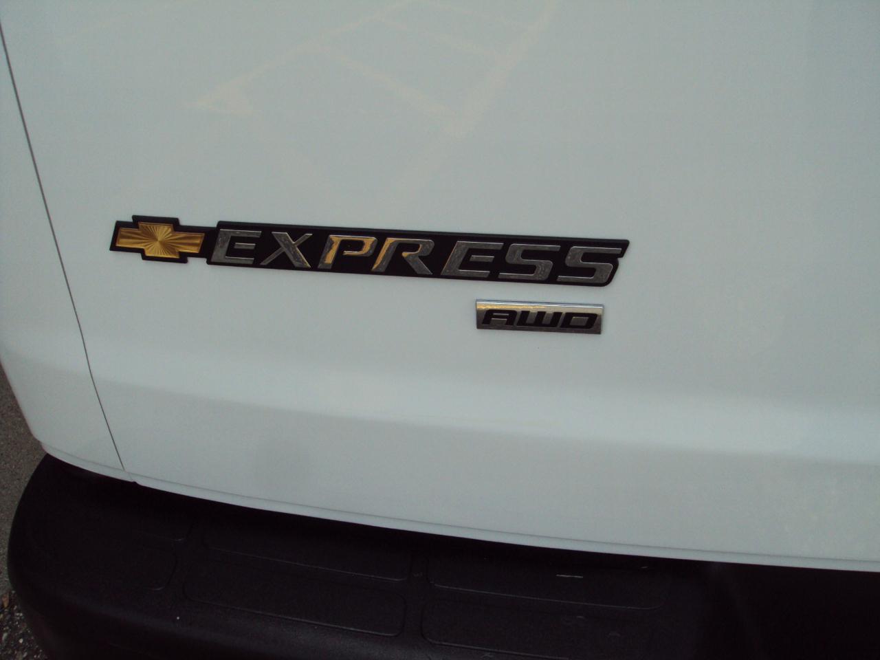 Chevrolet Express Cargo Van AWD 1500 135" 2014