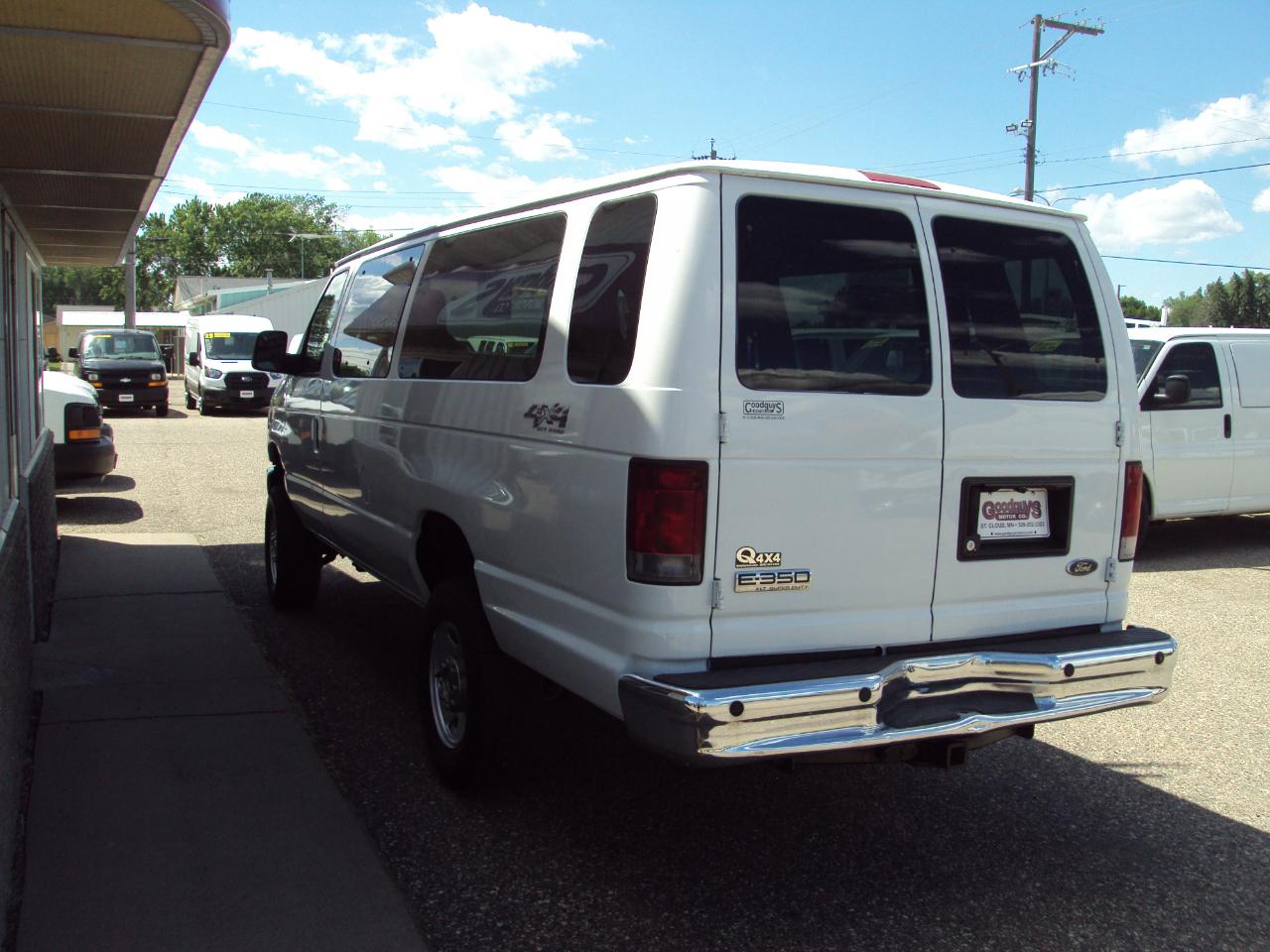 Ford Econoline Wagon  2012