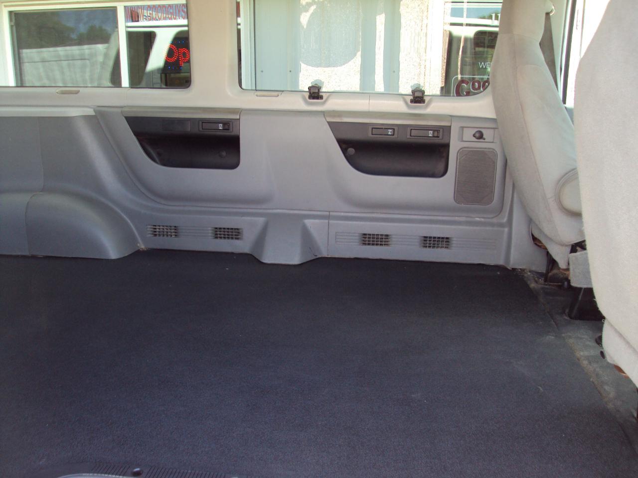 Ford Econoline Wagon  2012