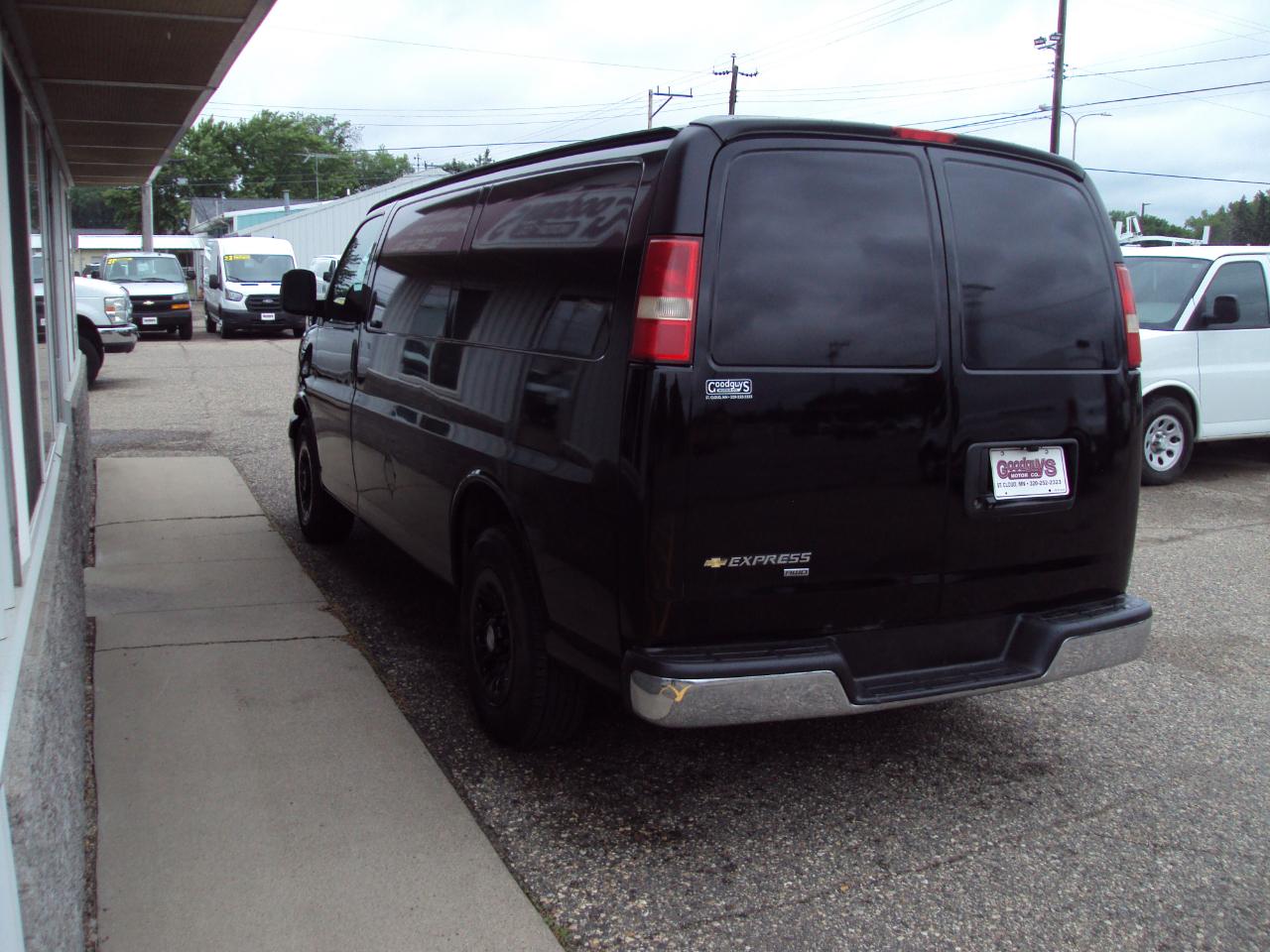 Chevrolet Express Cargo Van AWD 1500 135" 2014