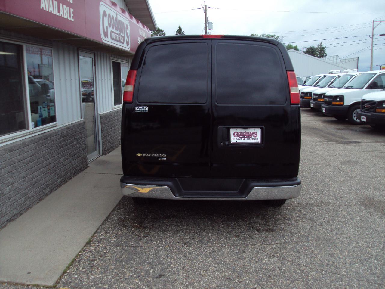 Chevrolet Express Cargo Van AWD 1500 135" 2014