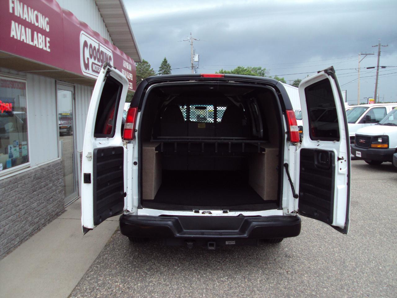 GMC Savana Cargo Van AWD 1500 135" 2014