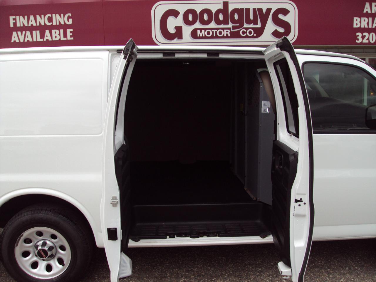 GMC Savana Cargo Van AWD 1500 135" 2014