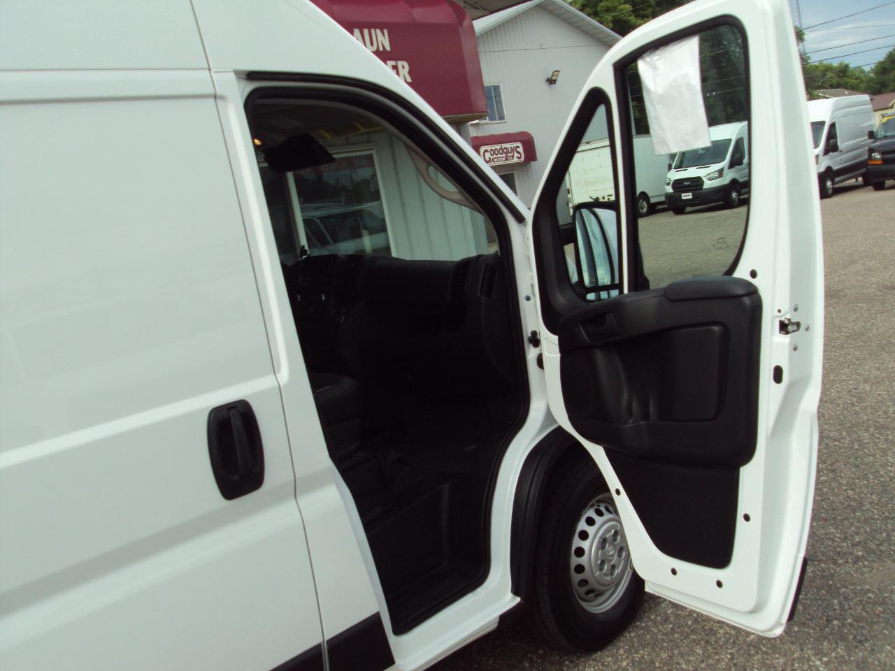 RAM ProMaster Cargo Van Tradesman 2500 High Roof 159" WB w/Pass Seat 2026