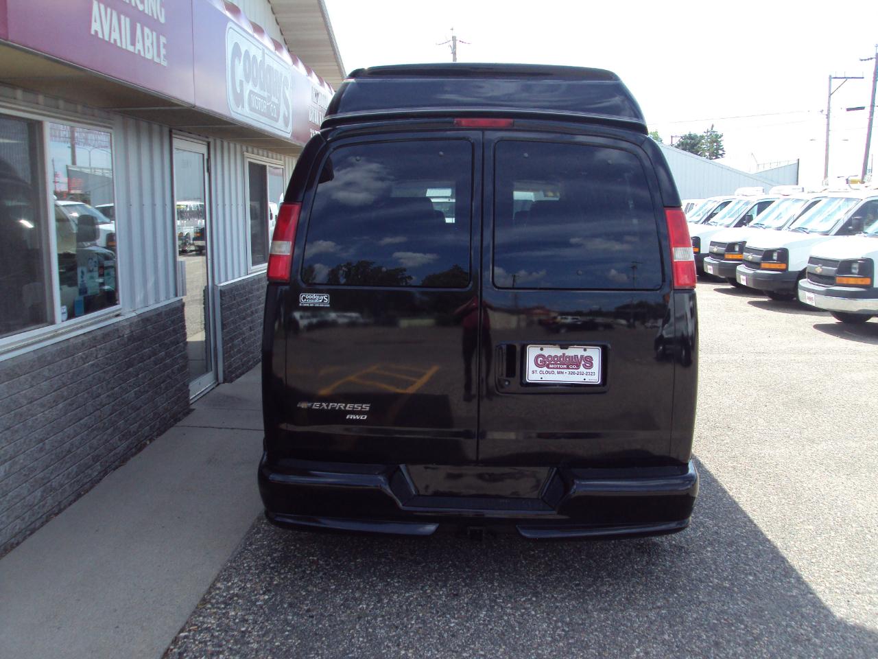 Chevrolet Express Van  2007