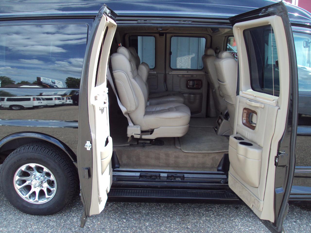 Chevrolet Express Van  2007