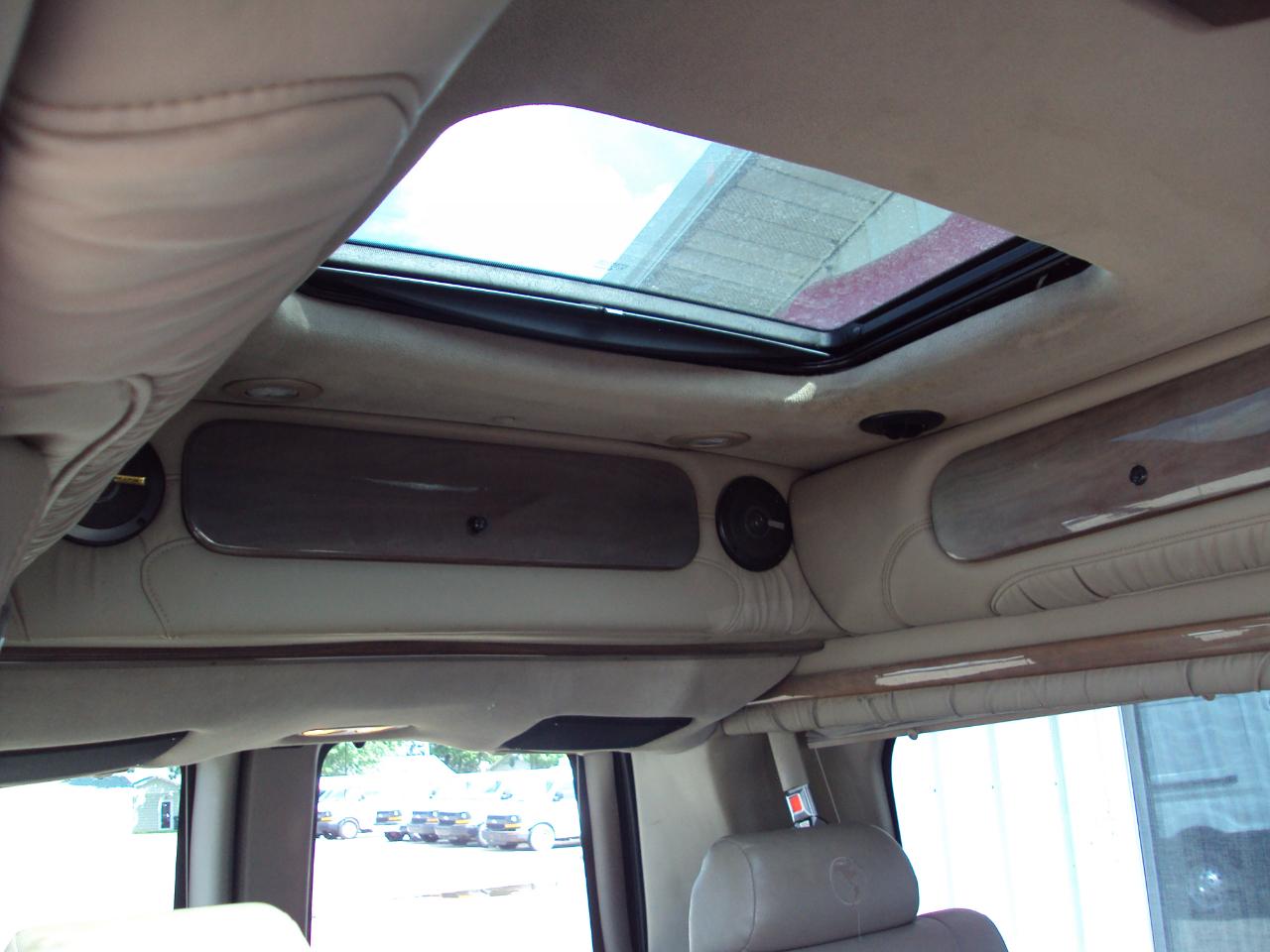 Chevrolet Express Van  2007