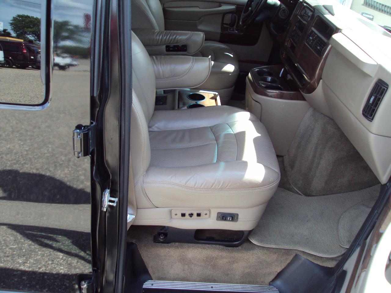 Chevrolet Express Van  2007