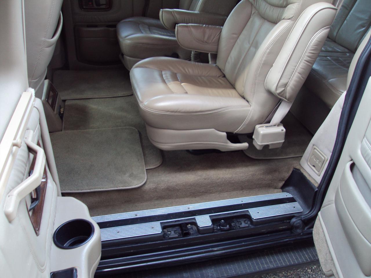 Chevrolet Express Van  2007
