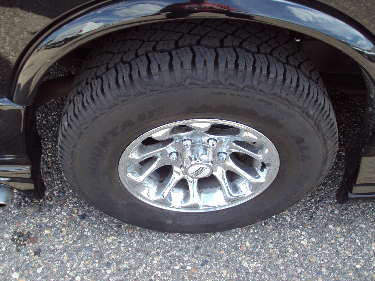 Chevrolet Express Van  2007