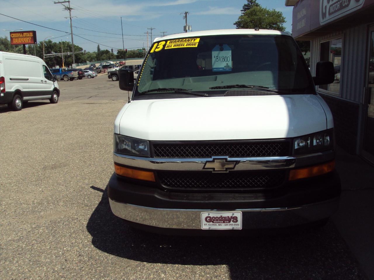 Chevrolet Express Passenger AWD 1500 135" LT 2013