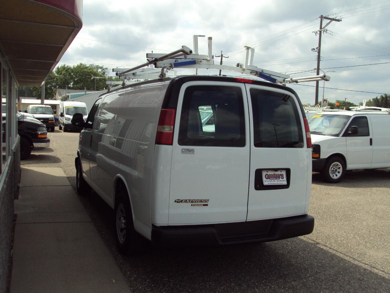 Chevrolet Express Cargo Van AWD 1500 135" 2014