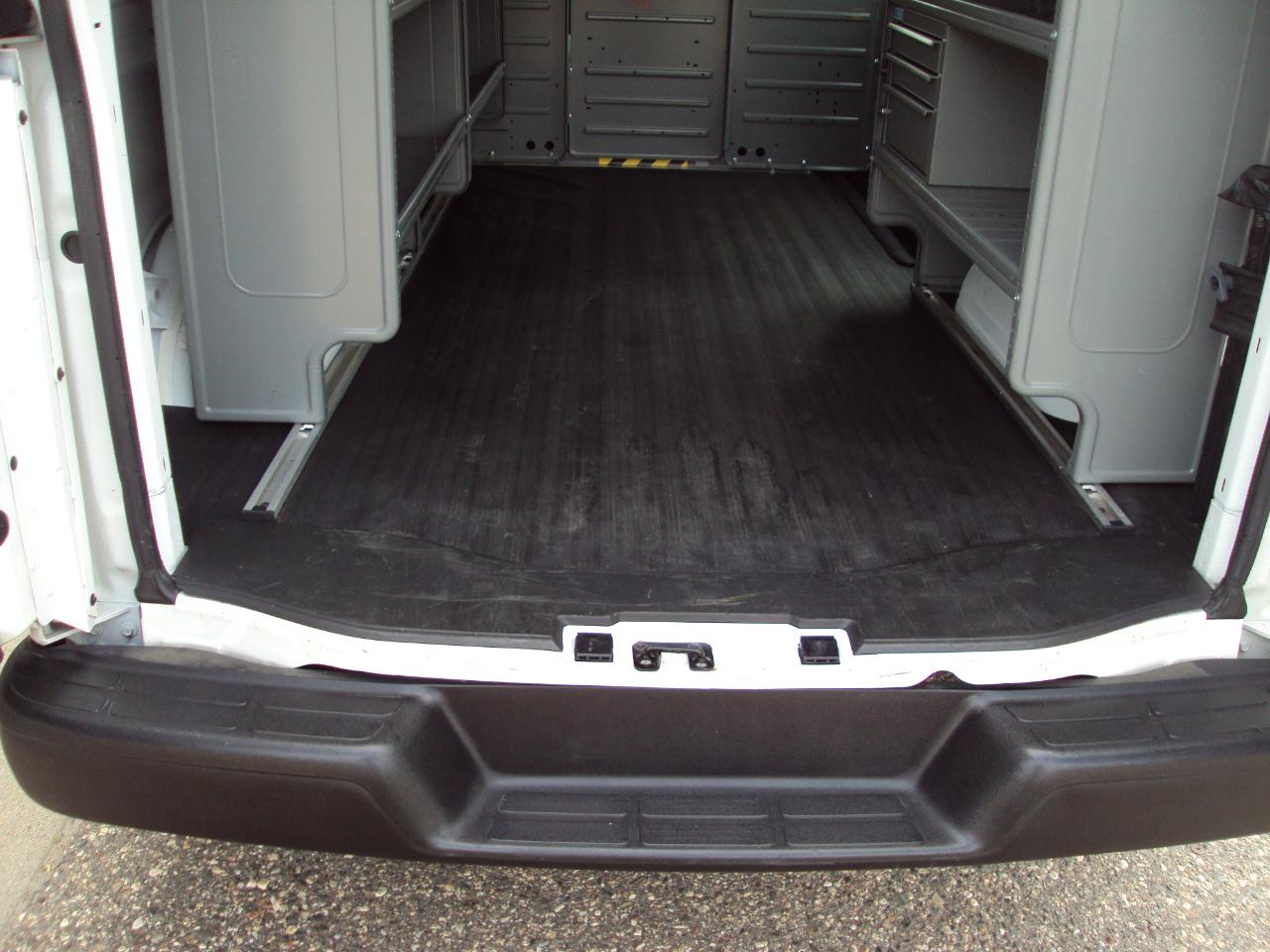 Chevrolet Express Cargo Van AWD 1500 135" 2014