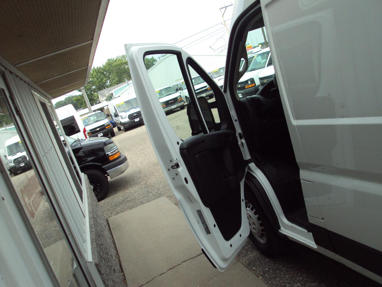 RAM ProMaster Cargo Van Tradesman 2500 High Roof 159" WB w/Pass Seat 2026