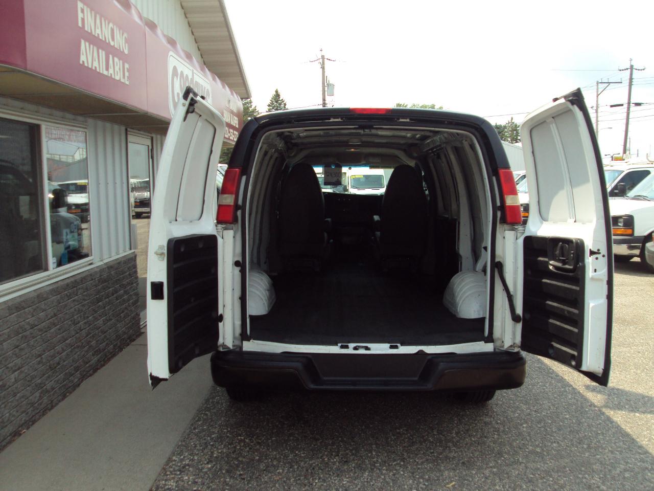 Chevrolet Express Cargo Van AWD 1500 135" 2012