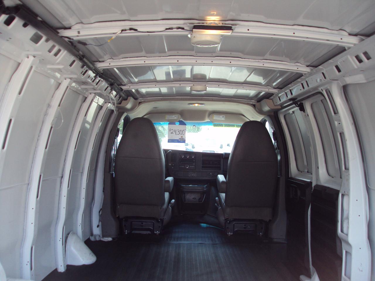 Chevrolet Express Cargo Van AWD 1500 135" 2012
