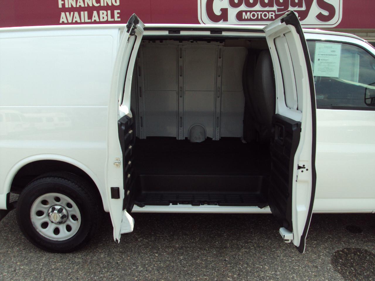 Chevrolet Express Cargo Van AWD 1500 135" 2012
