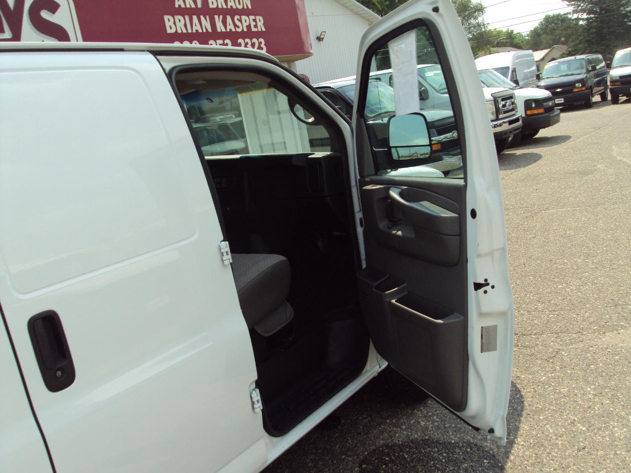 Chevrolet Express Cargo Van AWD 1500 135" 2012