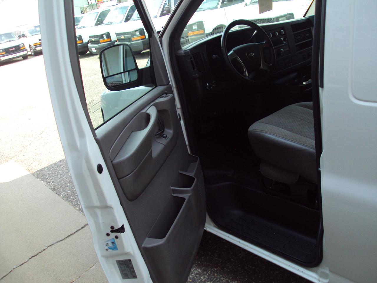 Chevrolet Express Cargo Van AWD 1500 135" 2012