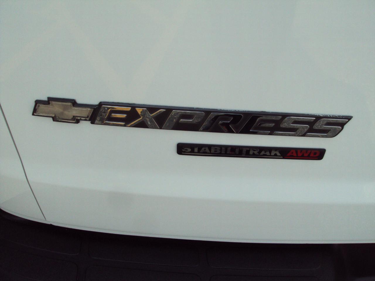 Chevrolet Express Cargo Van AWD 1500 135" 2012
