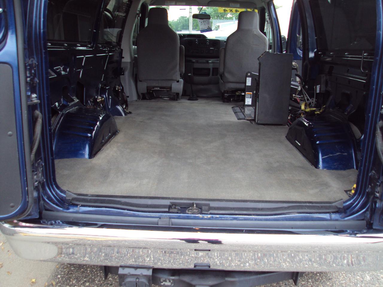 Ford Econoline Cargo Van  2013