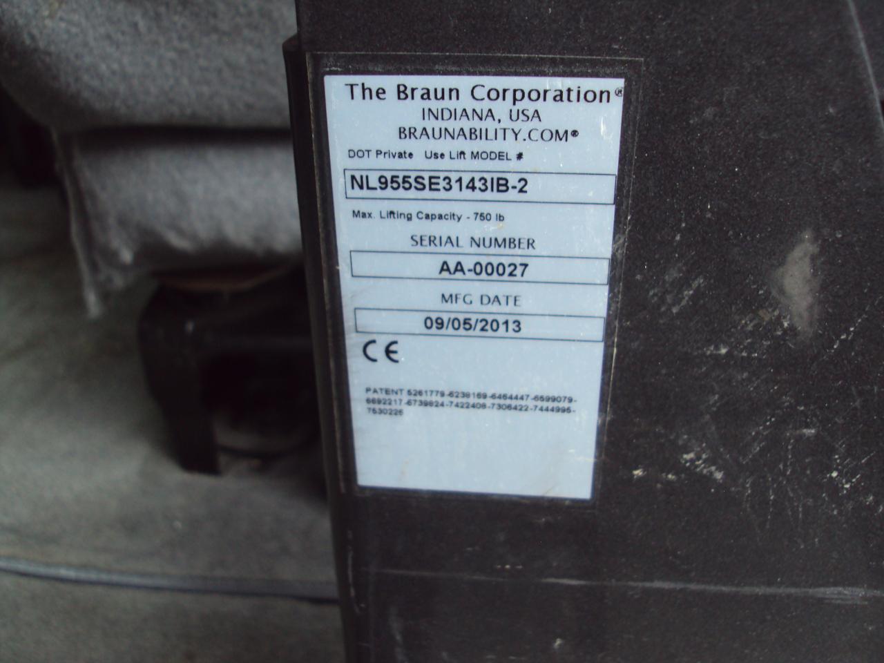 Ford Econoline Cargo Van  2013