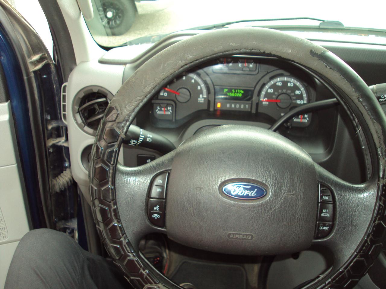 Ford Econoline Cargo Van  2013