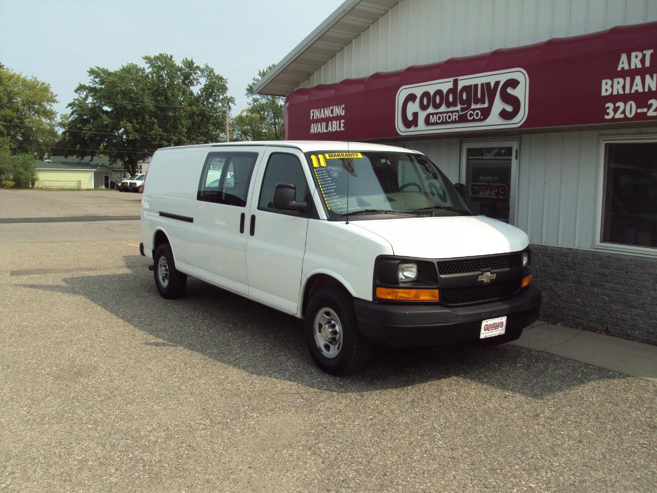 Chevrolet Express Cargo Van RWD 3500 155" 2011