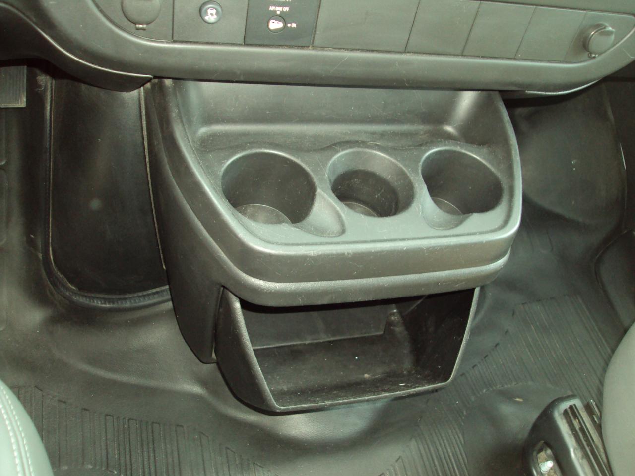 Chevrolet Express Cargo Van RWD 3500 155" 2011