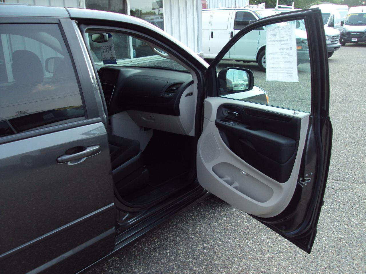Dodge Grand Caravan  2017