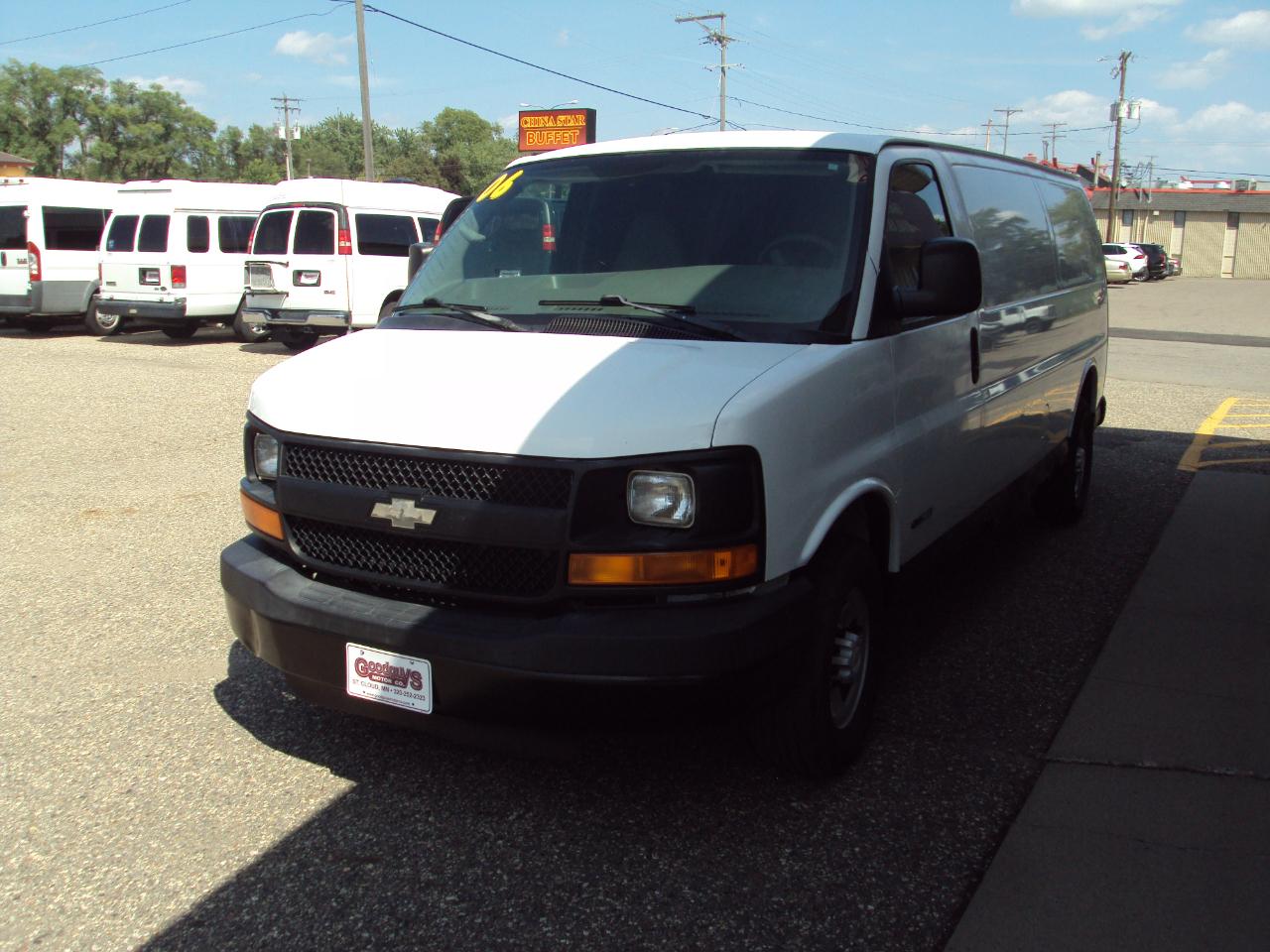 Chevrolet Express Cargo Van 2500 155" WB RWD 2006