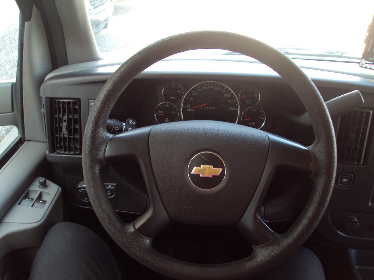 Chevrolet Express Cargo Van RWD 3500 155" 2011