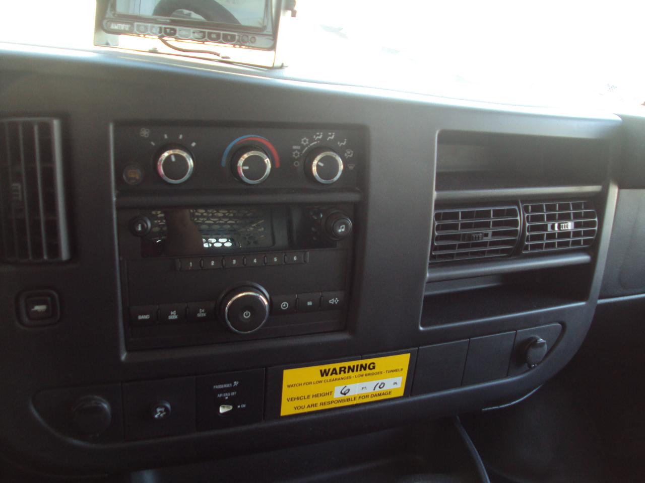 Chevrolet Express Cargo Van RWD 3500 155" 2011