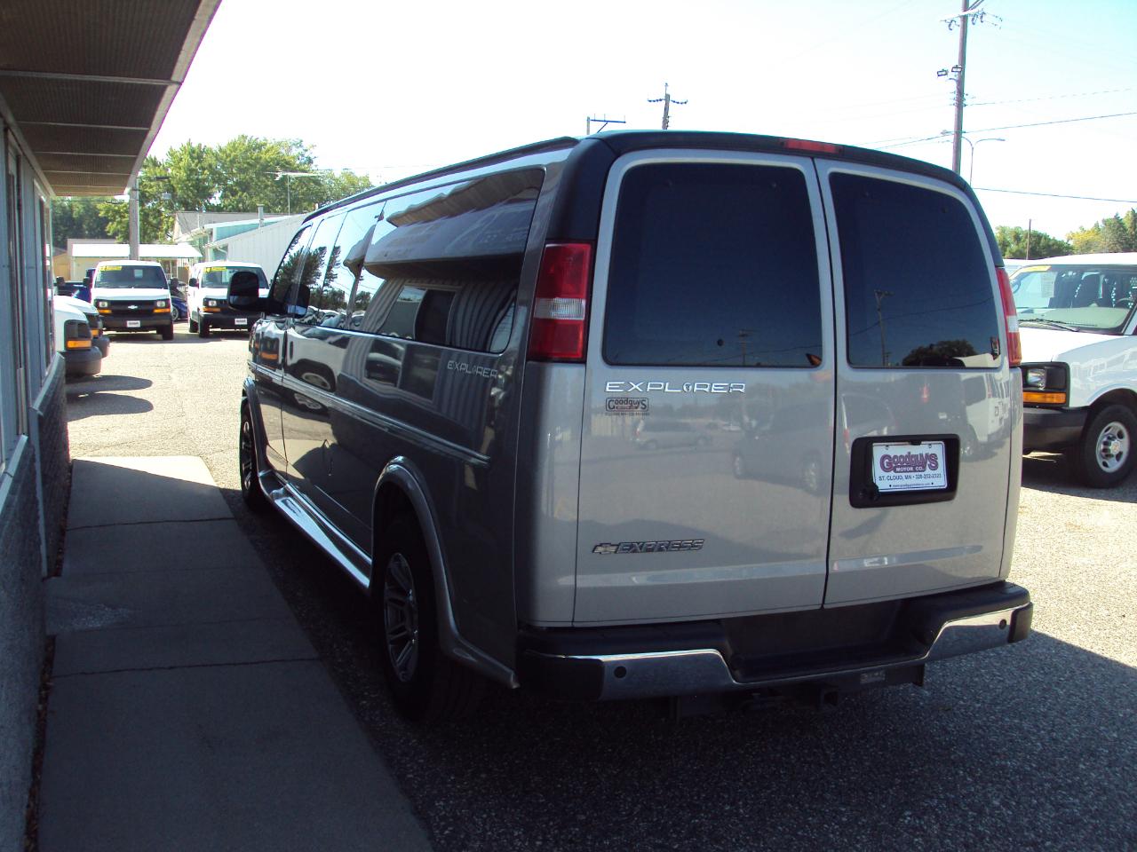Chevrolet Express Cargo Van  2023