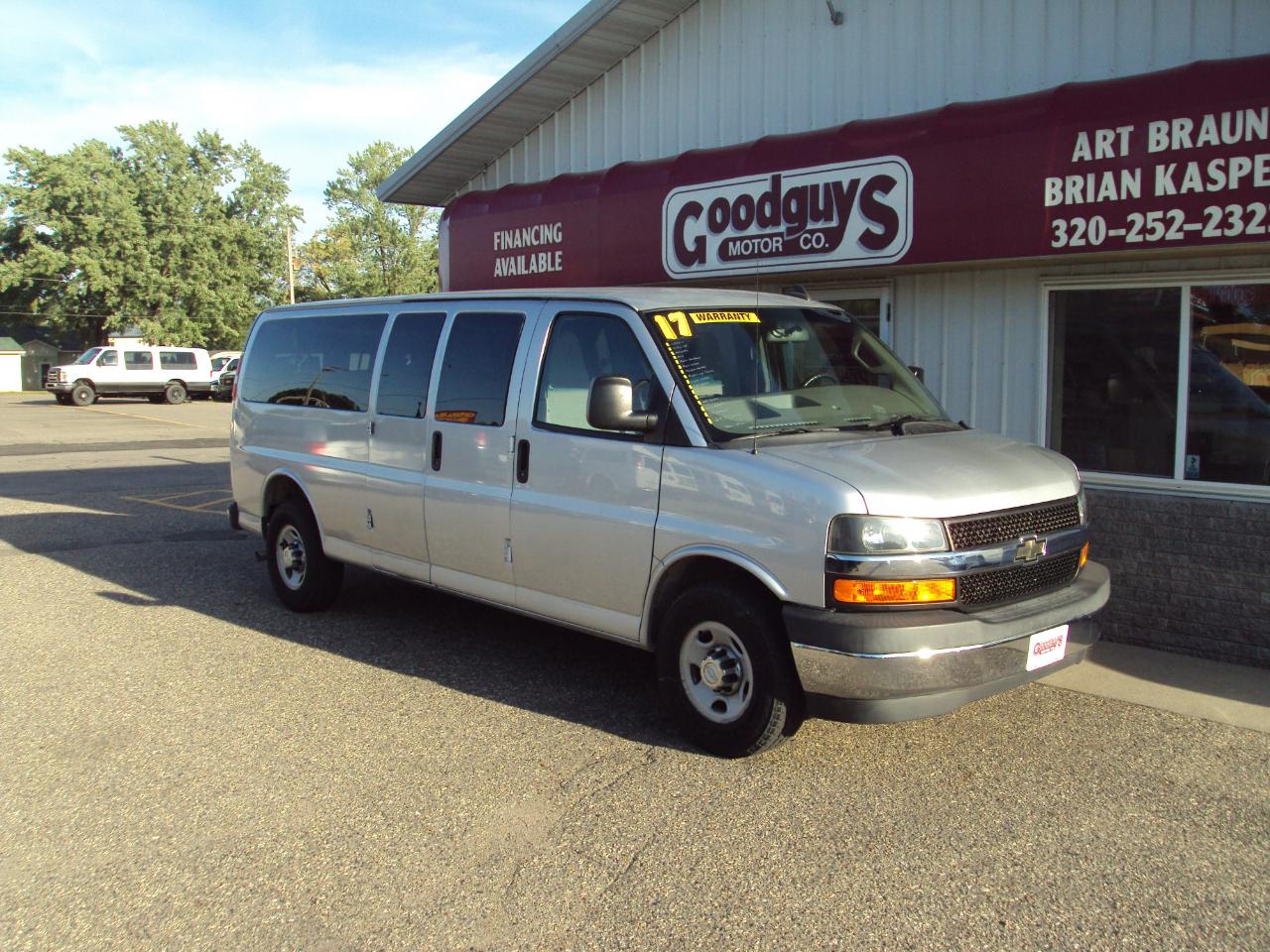 Chevrolet Express Passenger  2017