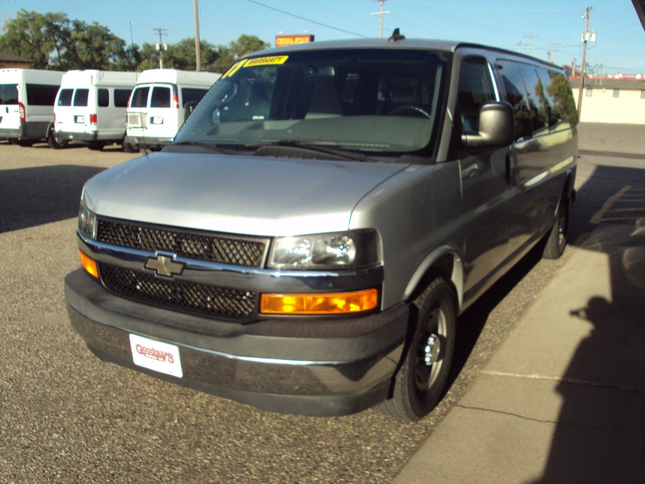 Chevrolet Express Passenger  2017