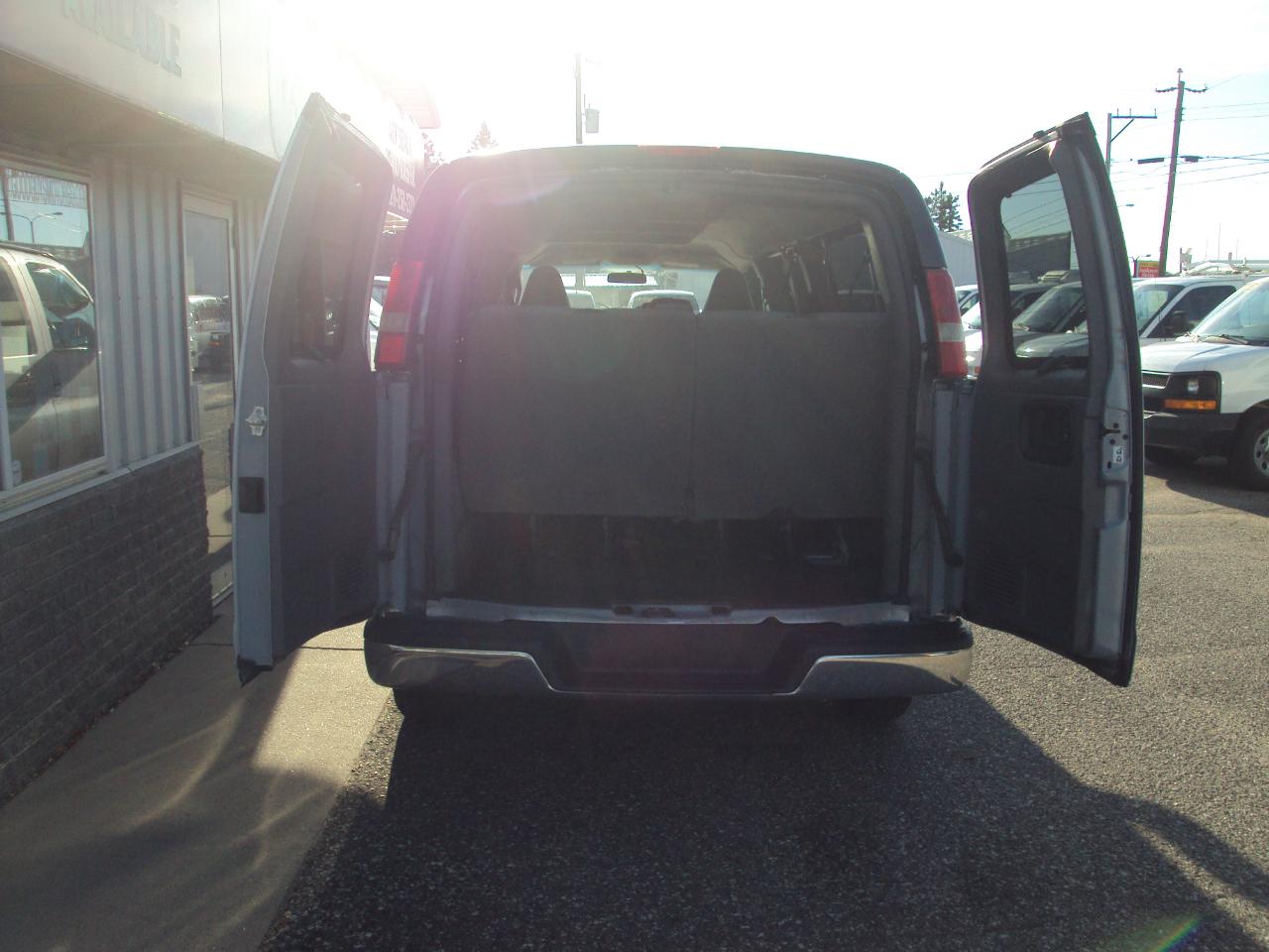 Chevrolet Express Passenger  2017